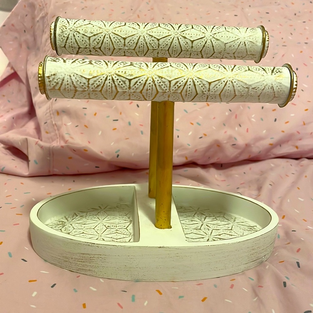 Bracelet and Necklace Stand